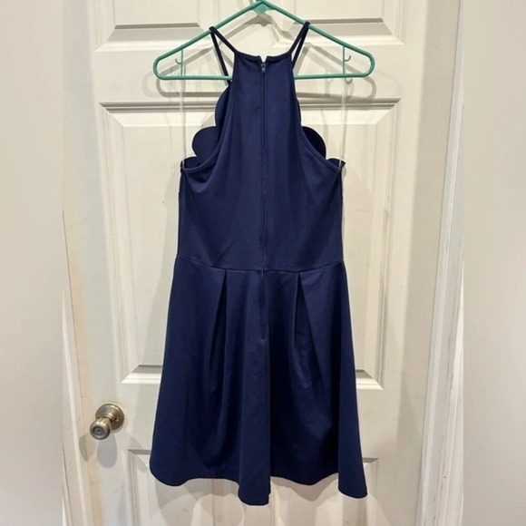 Charlotte Russe Navy Blue Side Scallop Party Dress size large - Picture 4 of 6